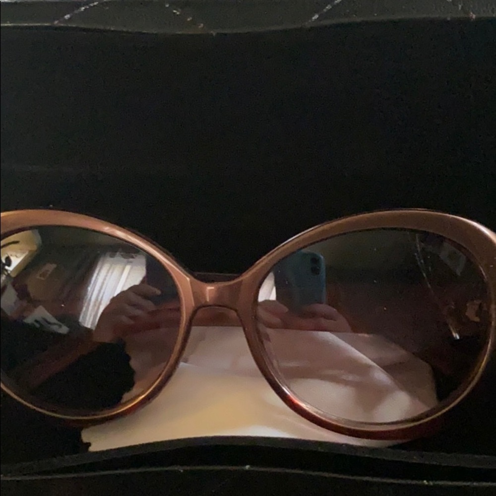 Sunglasses Rose gold